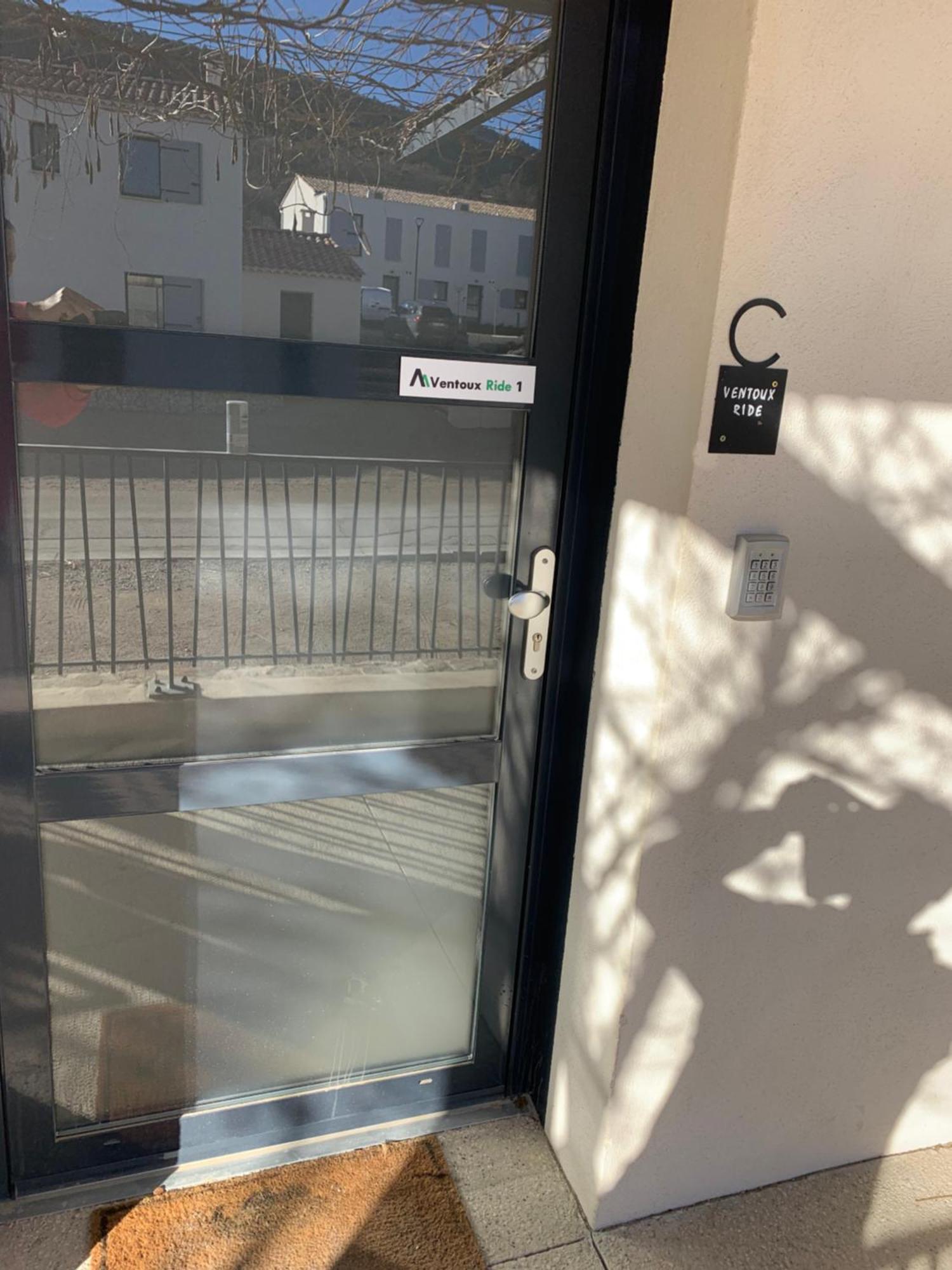 Ventoux Ride Lägenhet Malaucène Exteriör bild