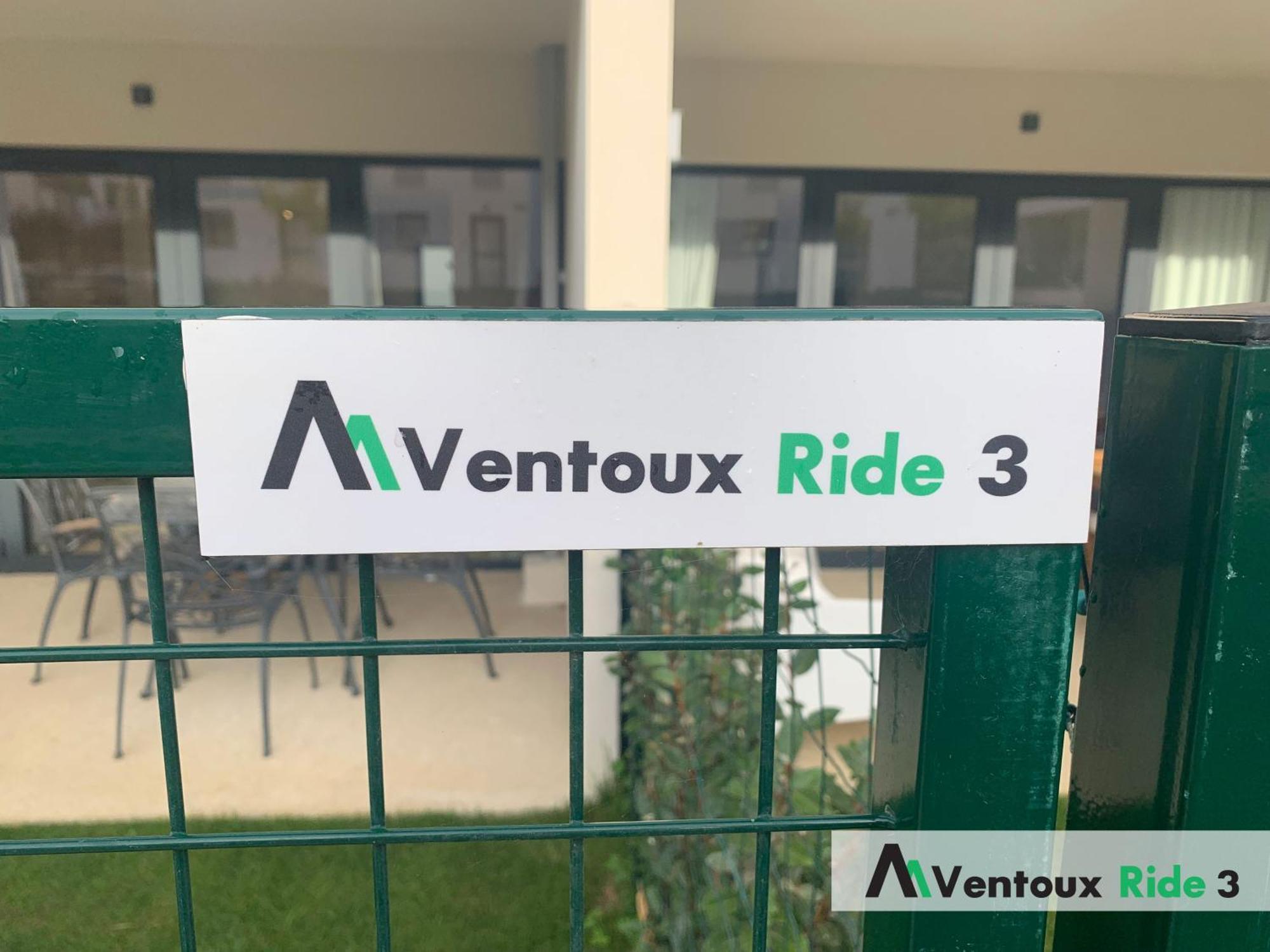 Ventoux Ride Lägenhet Malaucène Rum bild